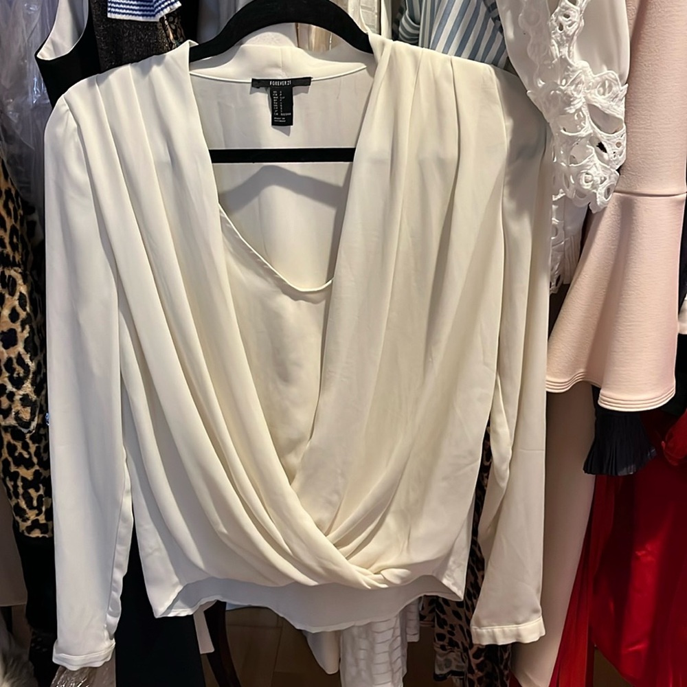forever 21 Winter White Blouse Size Small